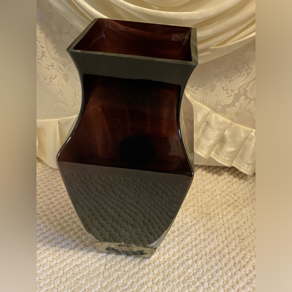AMETHYST GLASS VASE - Picture 3 of 7